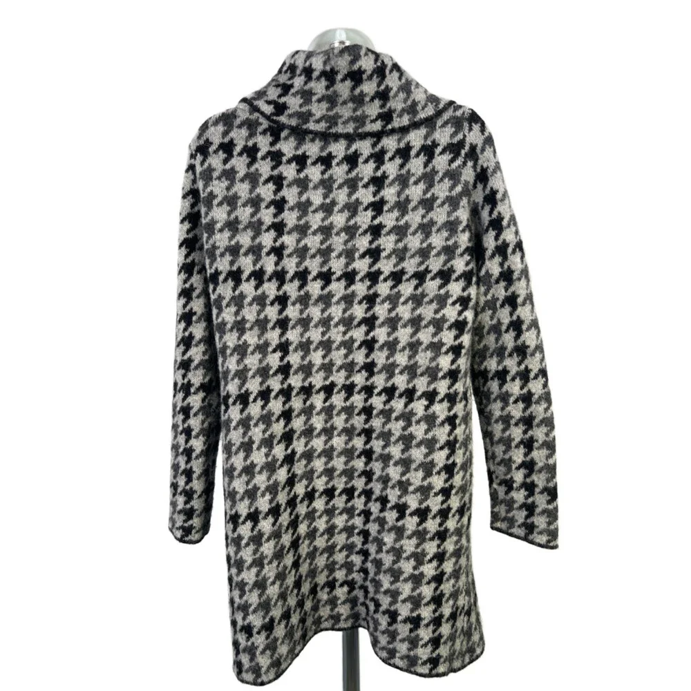 Tahari Women's Black/Gray Houndstooth Wool Blend Open Front Cardigan Sweater - M